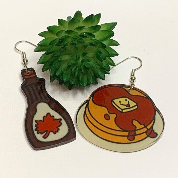 Pancake Earring, Funny Food Earring, Syrup Earring, Cooking Earring, Pancake - Picture 1 of 4